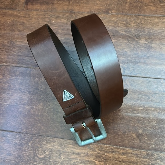 Vintage Guess Women’s Brown Leather Belt with Nickel Toned Buckle, Size Small - Picture 16 of 16